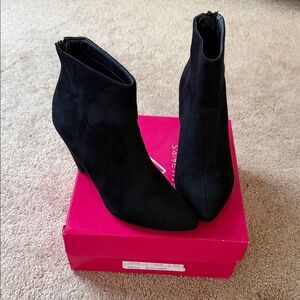 Elegant Faux Suede Black Ankle Boots